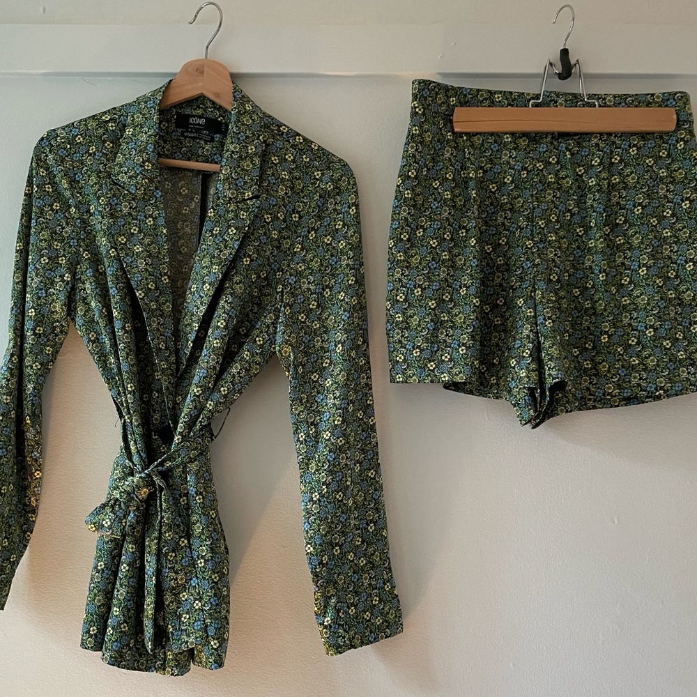 Icone Floral Suit